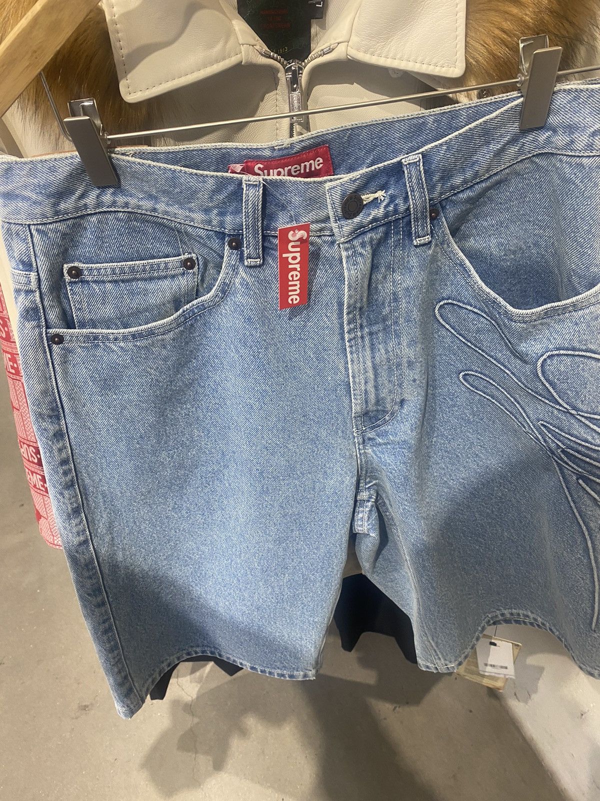 Supreme Supreme Script Baggy Denim Short size 34 | Grailed
