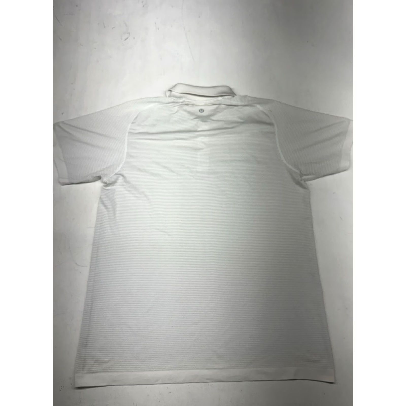 Lululemon Lululemon Metal Vent Tech Polo White Striped Shirt L Mens Golf Athletic Performance Polo Lightweight Breathable Size US L / EU 52-54 / 3 - 4 Thumbnail