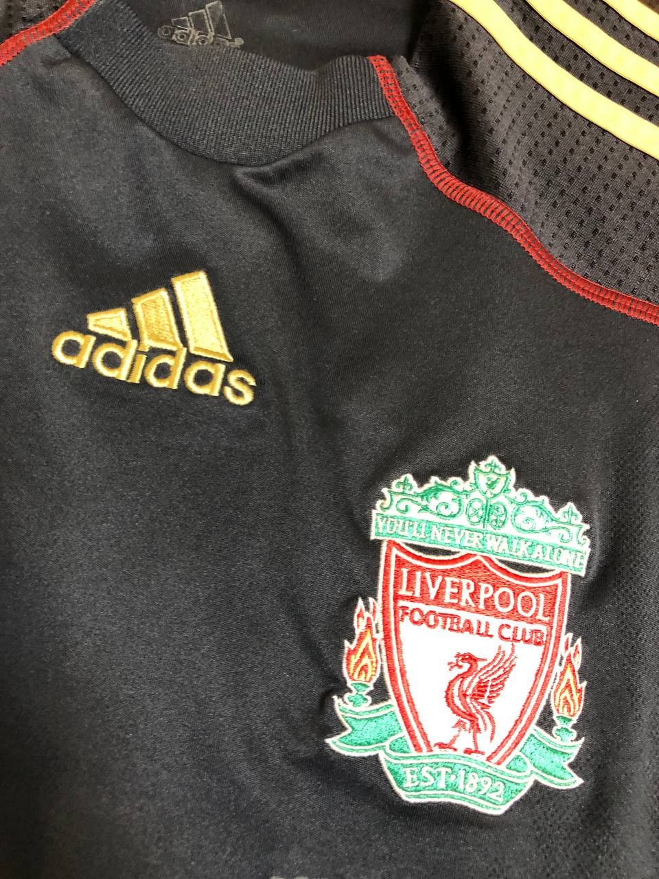 Adidas LIVERPOOL ADIDAS 2009/2010 FOOTBALL SOCCER AWAY JERSEY Size US M / EU 48-50 / 2 - 4 Thumbnail