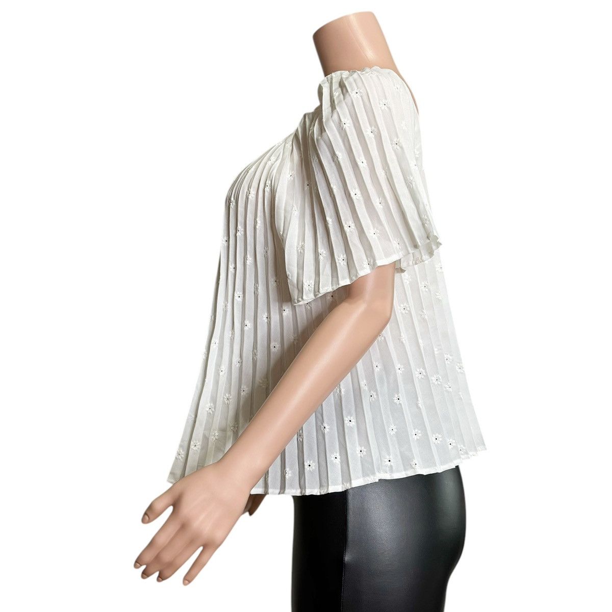 Sezane SÉZANE Romy Embroidered Pleated Blouse, Ecru, FR36/US4 Size S / US 4 / IT 40 - 3 Thumbnail