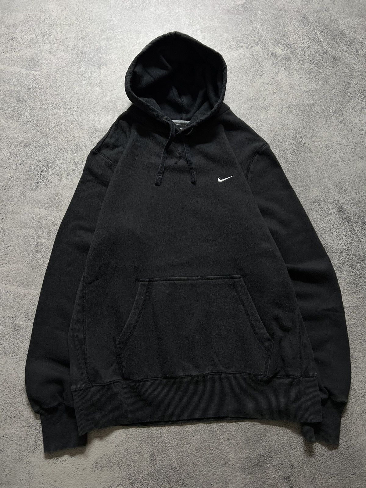 Vintage Vintage Y2k Nike 🖤 Mini Swoosh Hoodie 00’s Size US XL / EU 56 / 4 - 4 Thumbnail