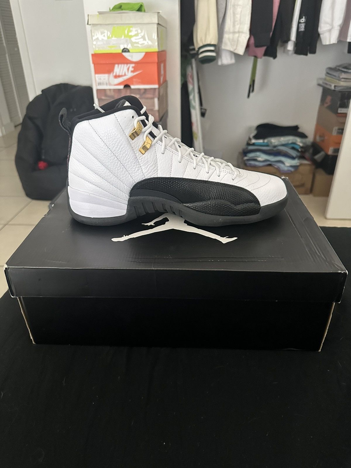 Nike Taxi 12s Size US 10.5 / EU 43-44 - 3 Thumbnail