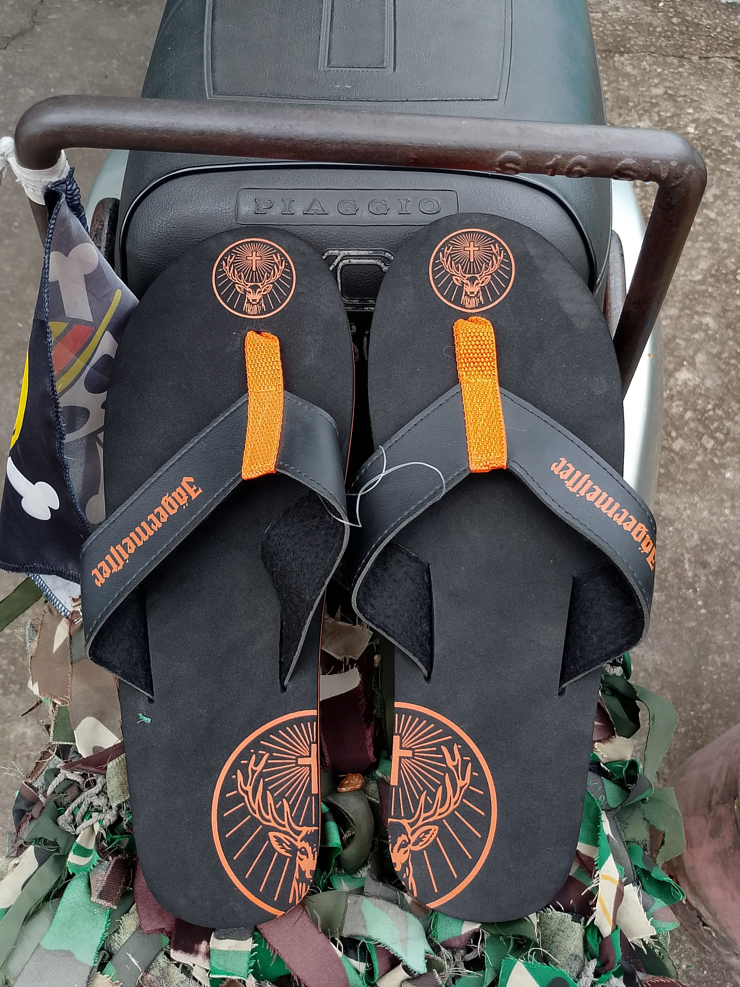 Jagermeister 💥 a pair of Jägermeister-branded flip-flops Size 42 - 2 Thumbnail