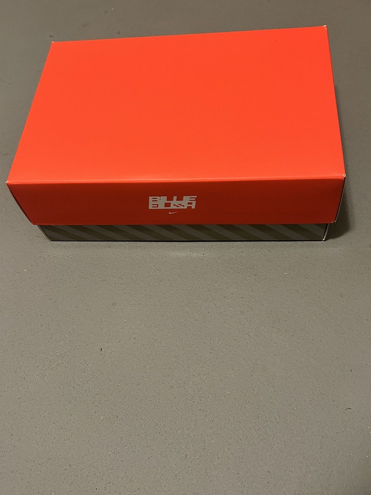 Billie Eilish × Nike Nike x Billie Eilish Air Alpha Force 88 SP Triple Red SIZE 9 Size US 9 / EU 42 - 4 Thumbnail