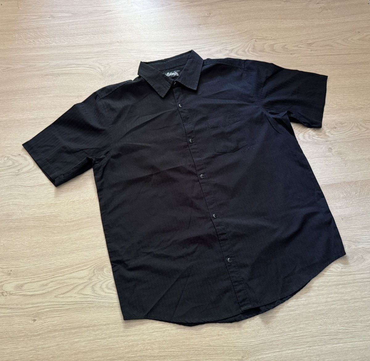 Billabong Vintage 00’s Billabong y2k Skateboarding Black Baggy Shirt Size US XL / EU 56 / 4 - 1 Thumbnail