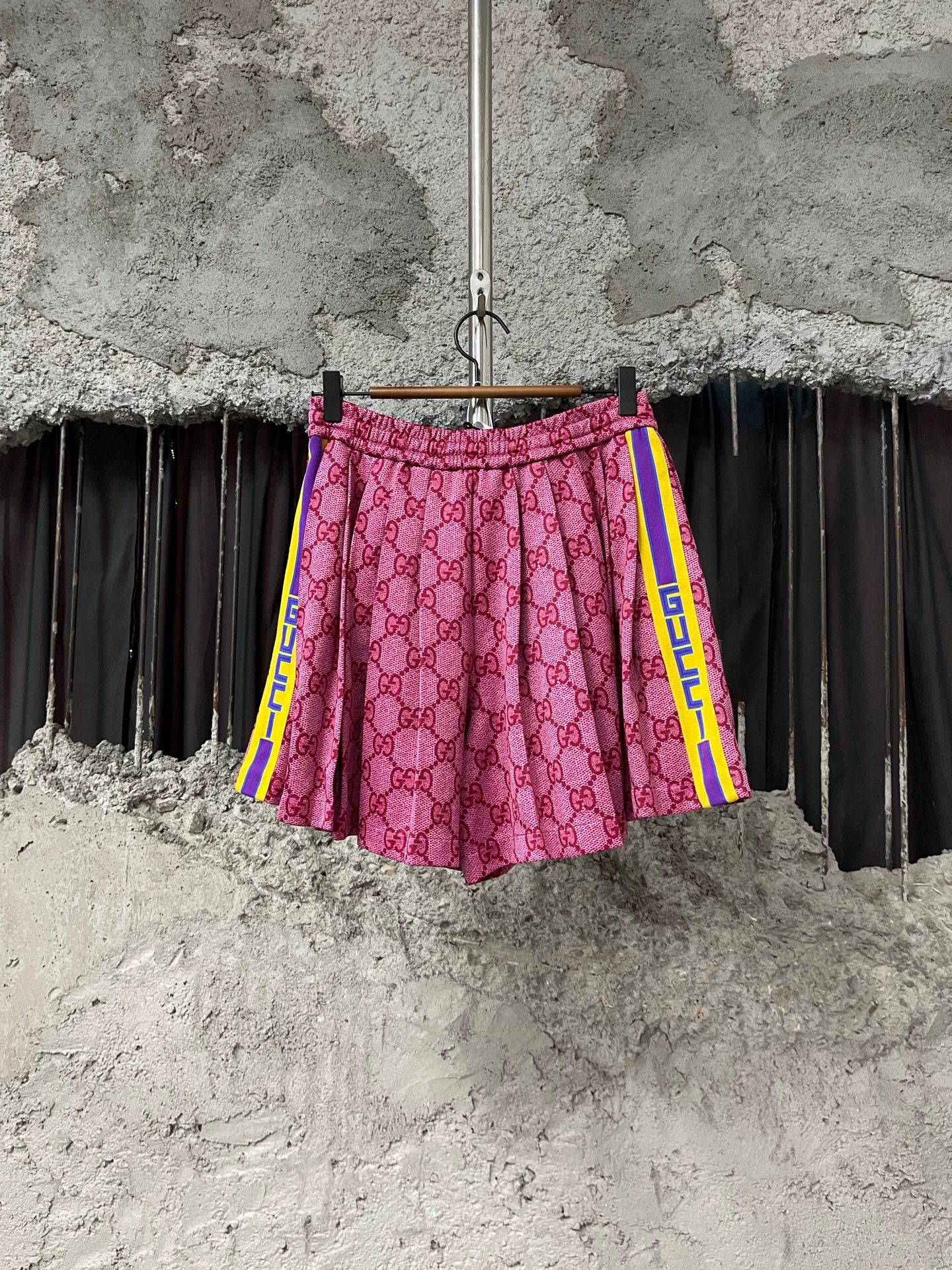 Gucci Gucci Pleated Skirt Size S 99 New Size 26" / US 2 / IT 38 - 2 Thumbnail