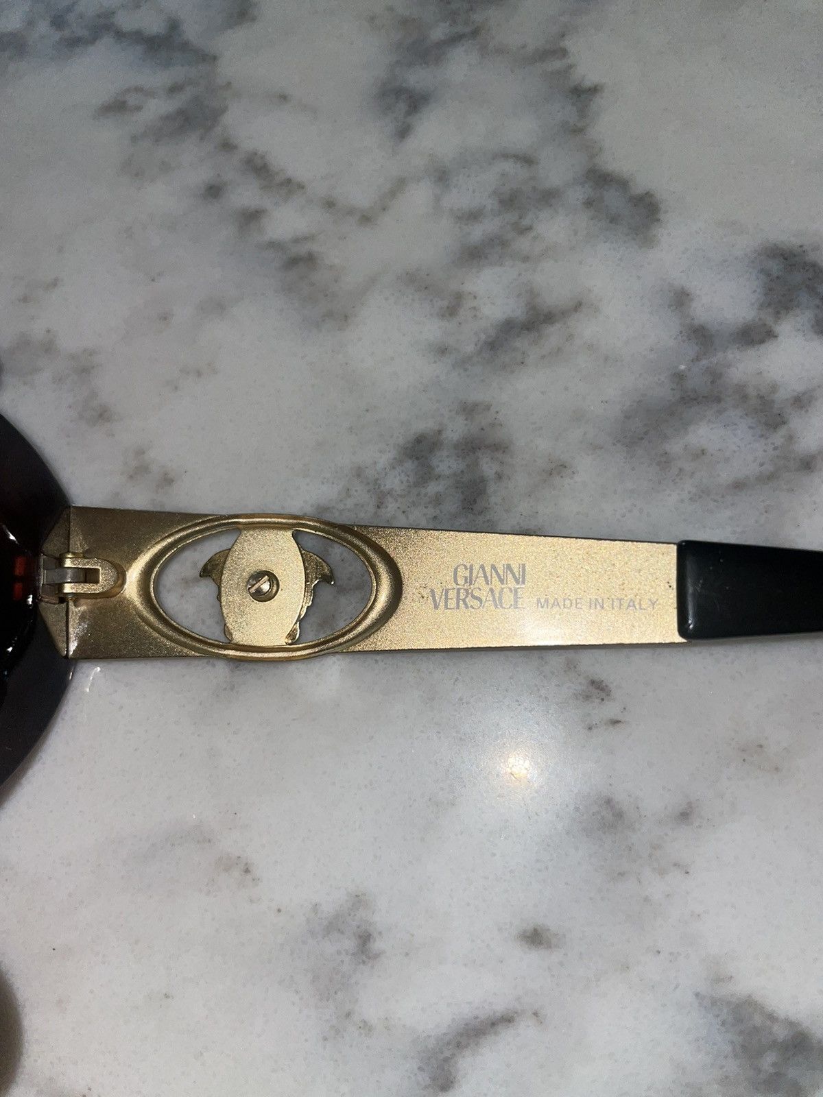 Versace Gianni Versace 1996 Oval Medusa Sunglasses Mod 403 Col 900 Size ONE SIZE - 5 Thumbnail