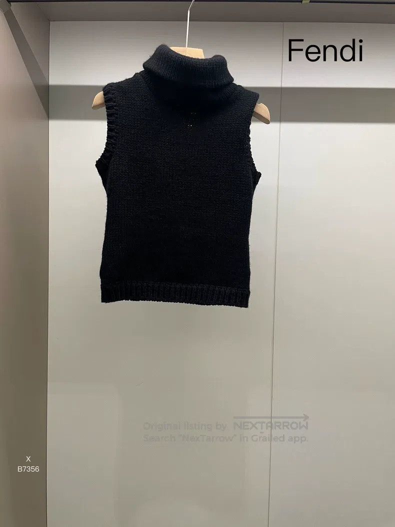 Fendi Fendi Black high neck acrylic vest Size S / US 4 / IT 40 - 1 Thumbnail
