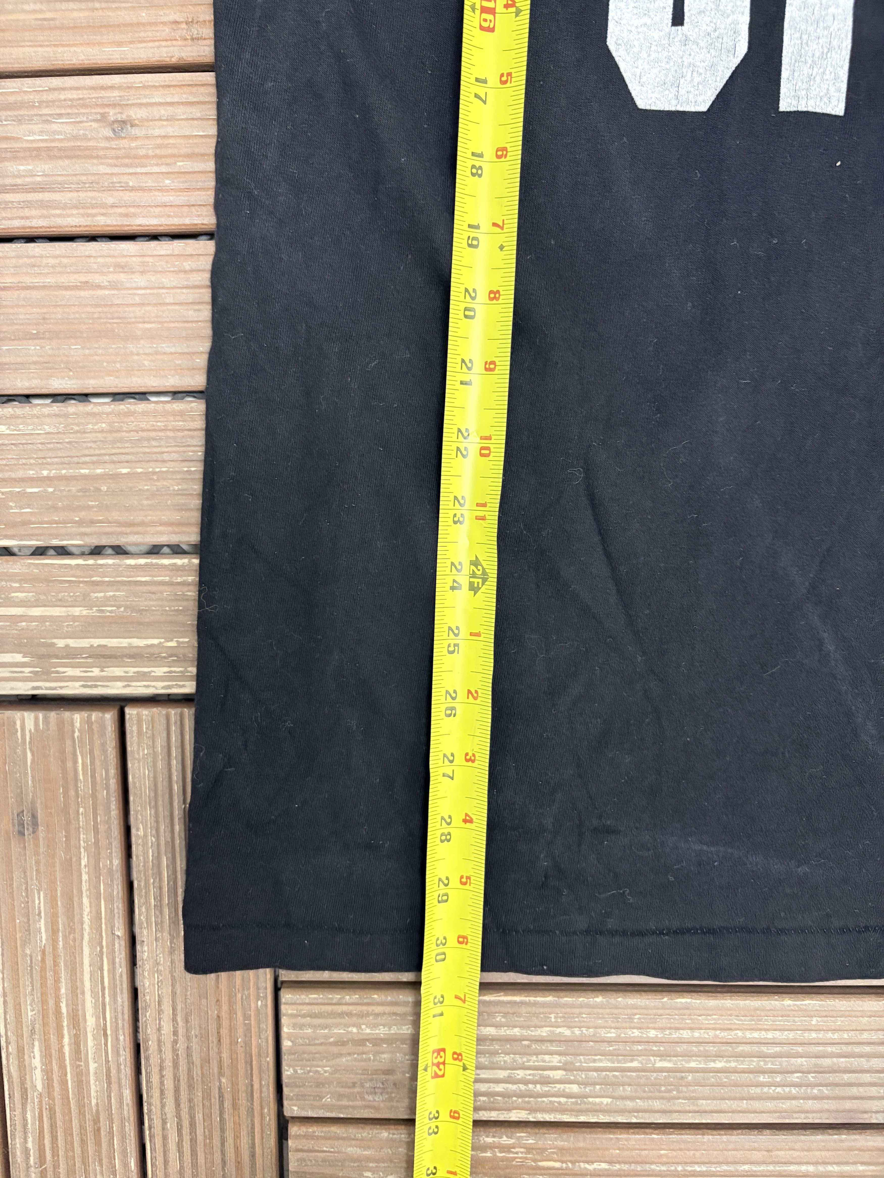 Vintage Go Hard, Play Big, Strong Football Vintage Black Tee Size US XL / EU 56 / 4 - 7 Thumbnail
