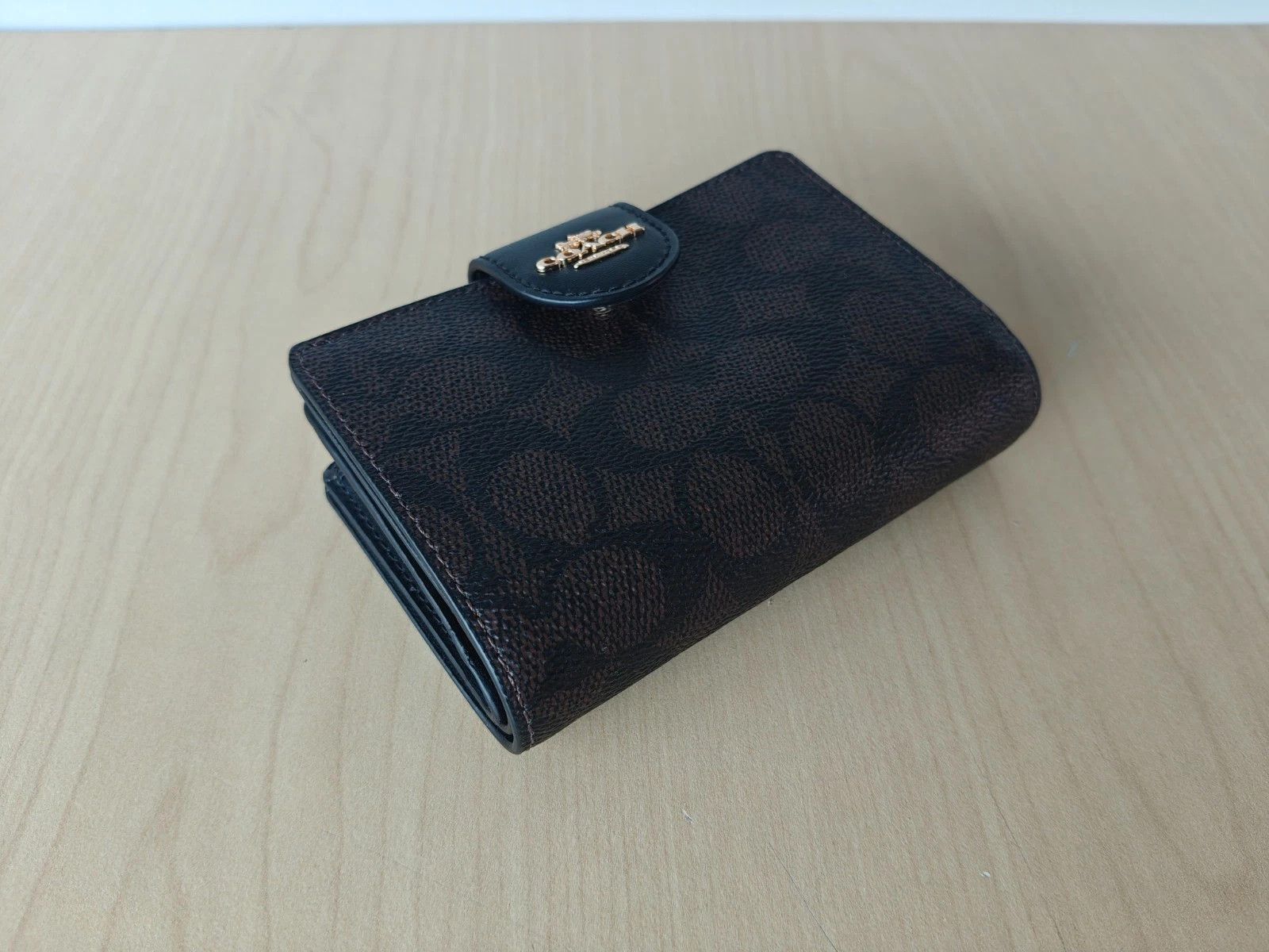 Coach Coach Medium Corner Zip Wallet In Signature T/1015 Size ONE SIZE - 6 Thumbnail