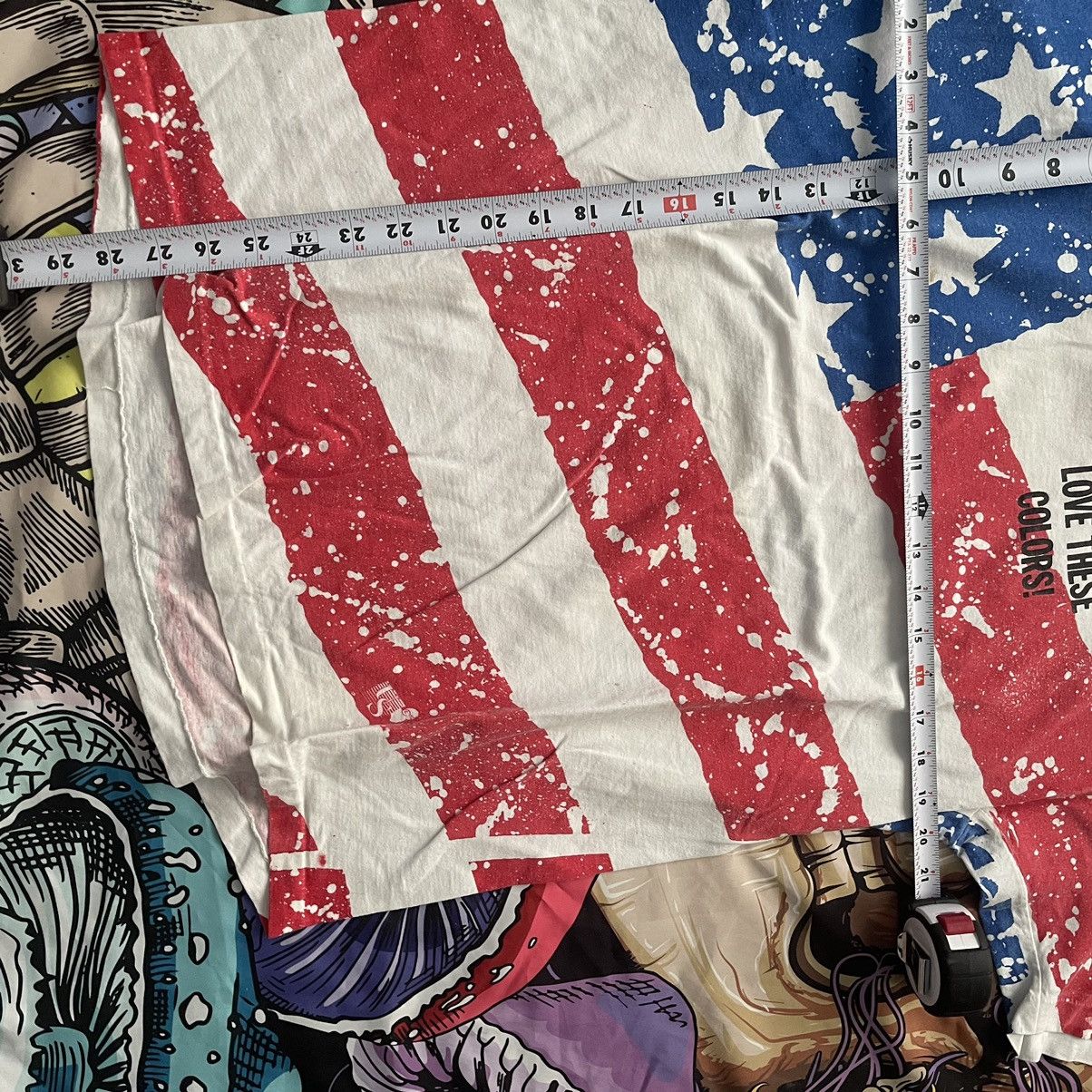 Other 1990’s Love These Colors! Distressed American Flag Tee Size US L / EU 52-54 / 3 - 3 Thumbnail