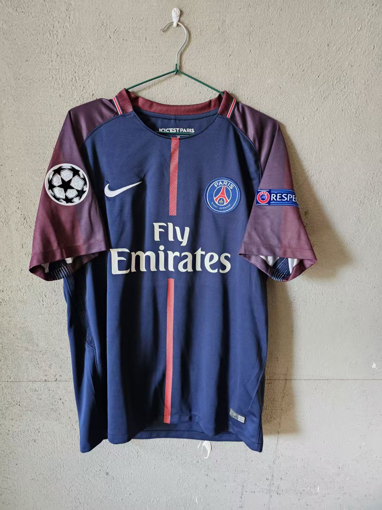 Other 2014 2015 Barcelona #10 Neymar Jersey Size US L / EU 52-54 / 3 - 2 Thumbnail