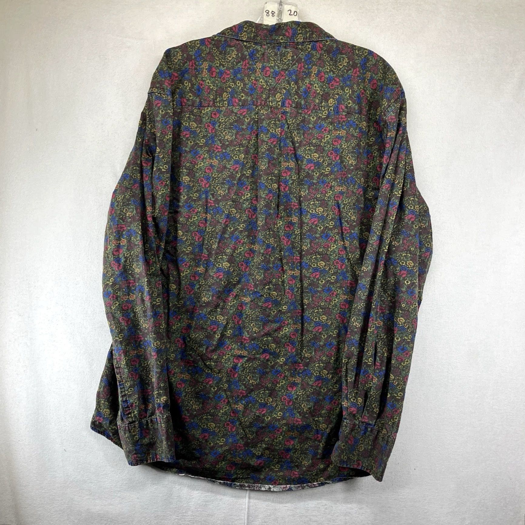 Tommy Hilfiger VINTAGE Tommy Hilfiger Men's Floral Print Button Up Shirt XL Slim Fit Long Sleeve Casual 90s Grunge Gothic Bohemian Size US XL / EU 56 / 4 - 2 Thumbnail