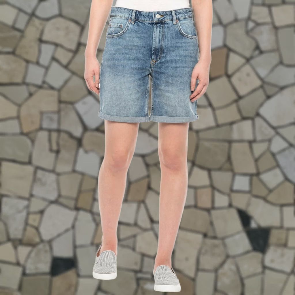 Free People Free People Ivy Long Shorts Denim Size 24 Indigo Blue Womens Size 42" / US 20 - 1 Thumbnail