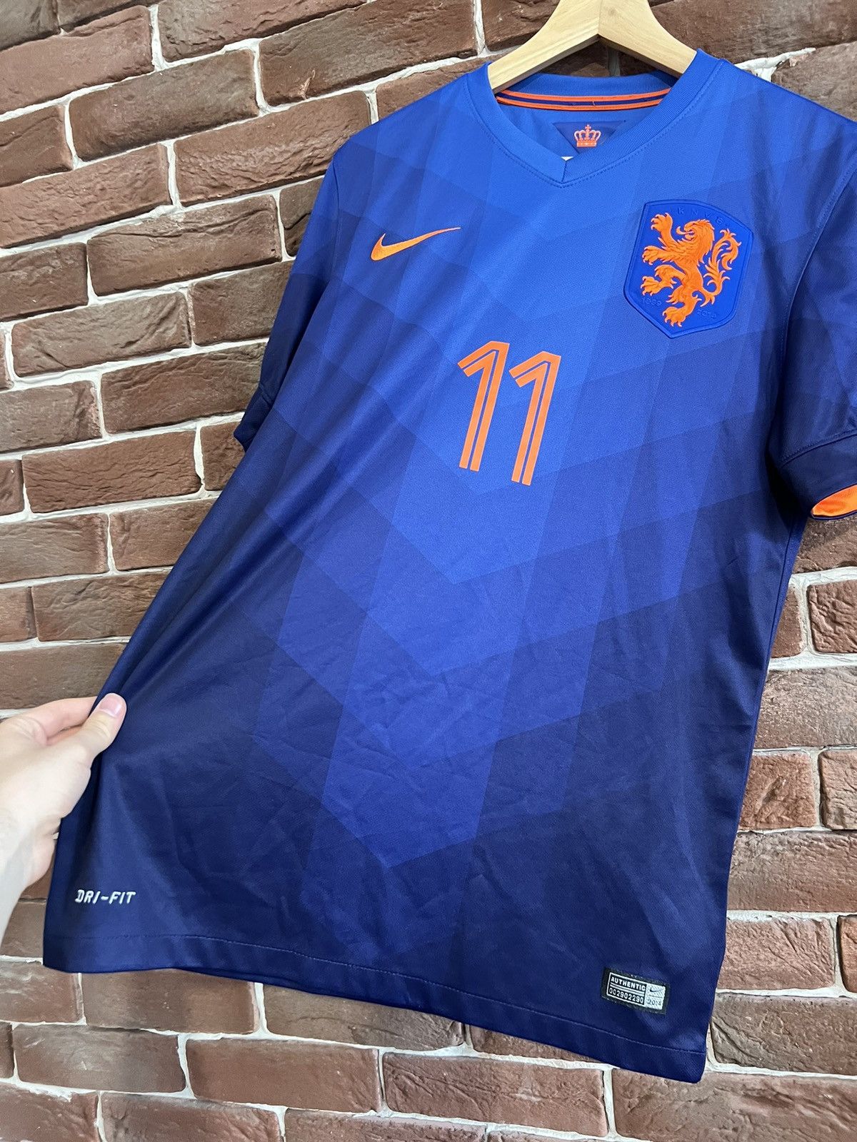 Nike Rare Nike Netherlands #11 Robben Y2K S Jersey Soccer Kit 00s Size US S / EU 44-46 / 1 - 4 Thumbnail