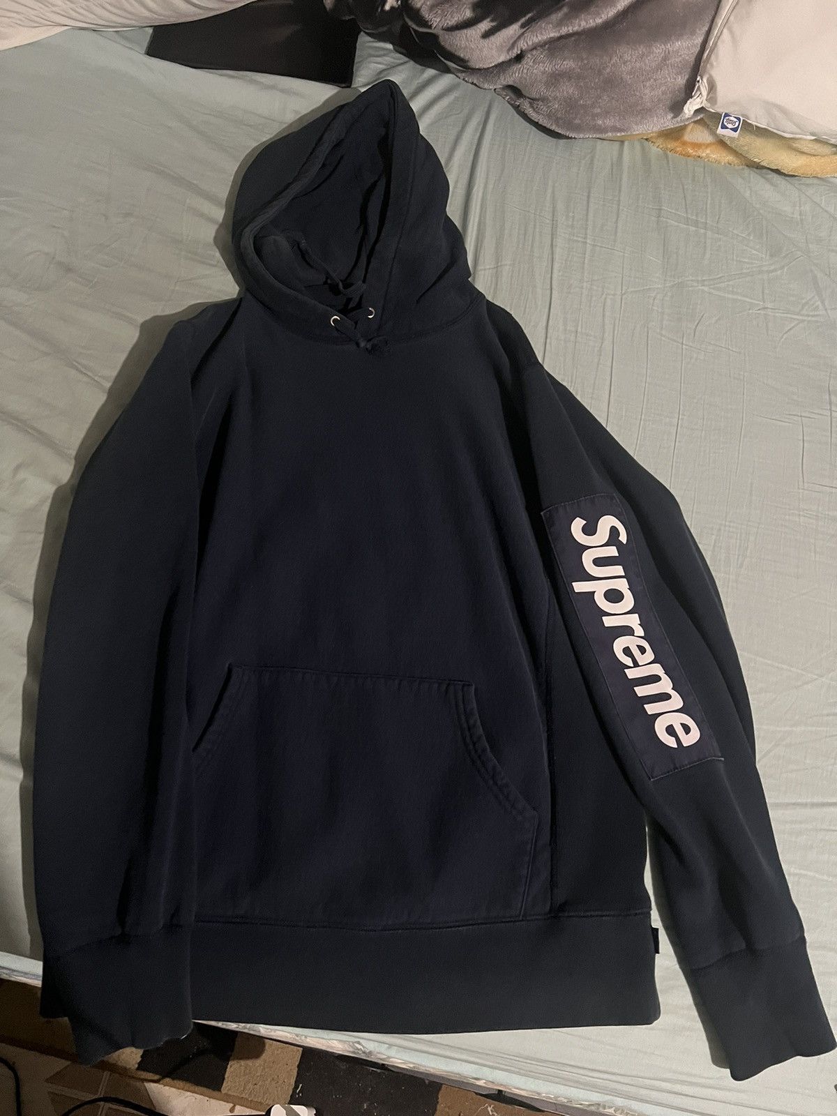 image of Supreme Sleeve Patch Logo in Navy, Men's (Size Medium)