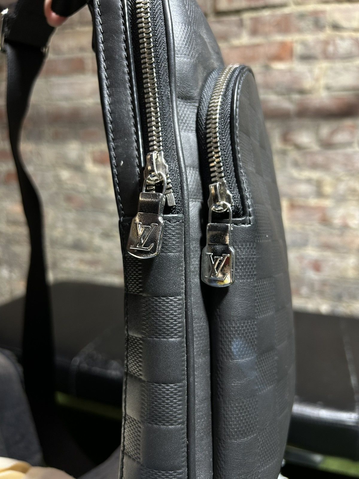 Louis Vuitton Louis Vuitton Black Sling Bag Size ONE SIZE - 3 Thumbnail