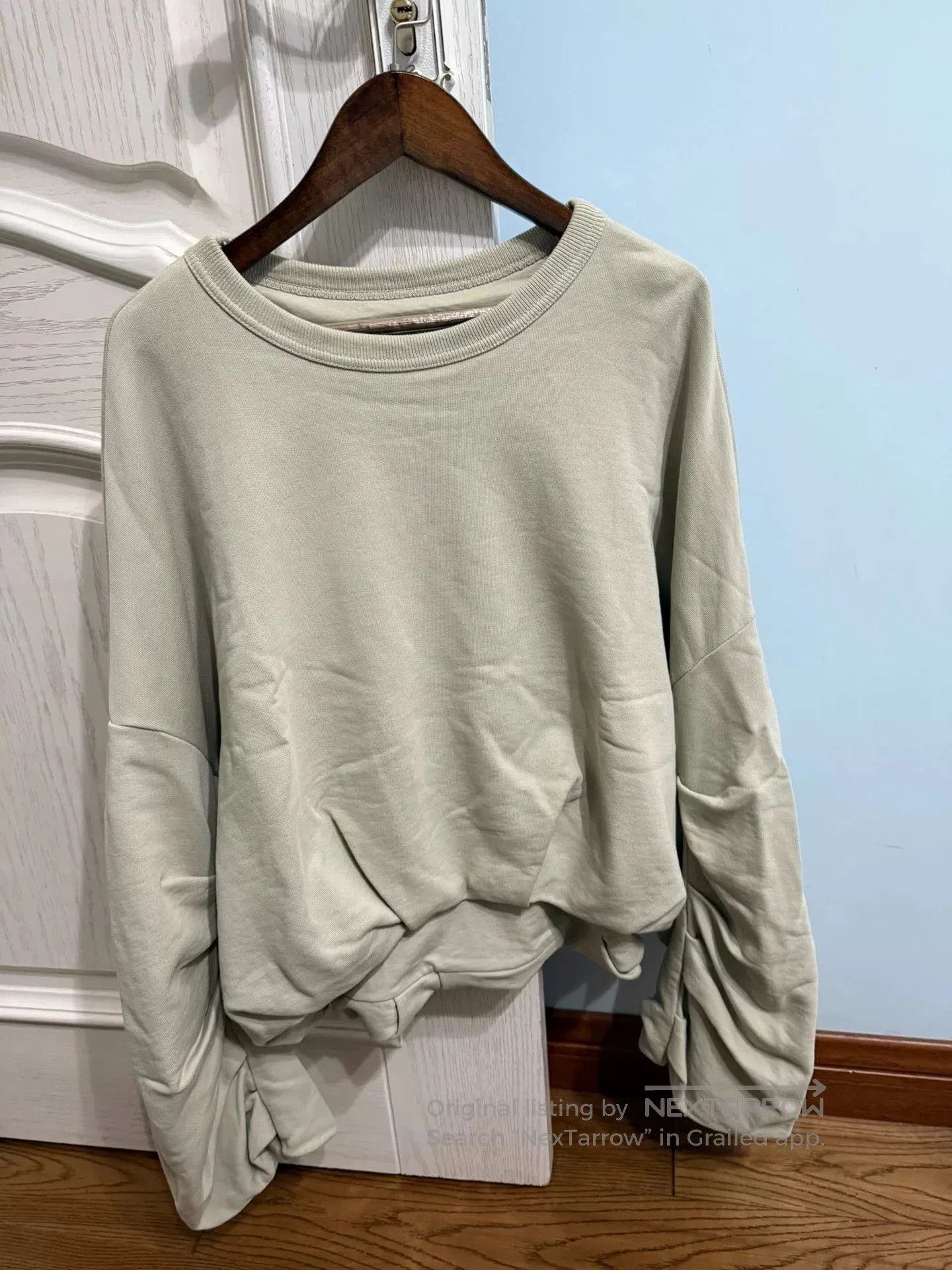 Dries Van Noten Dries Van Noten Ruched Sleeve Sweatshirt. Size M / US 6-8 / IT 42-44 - 1 Thumbnail