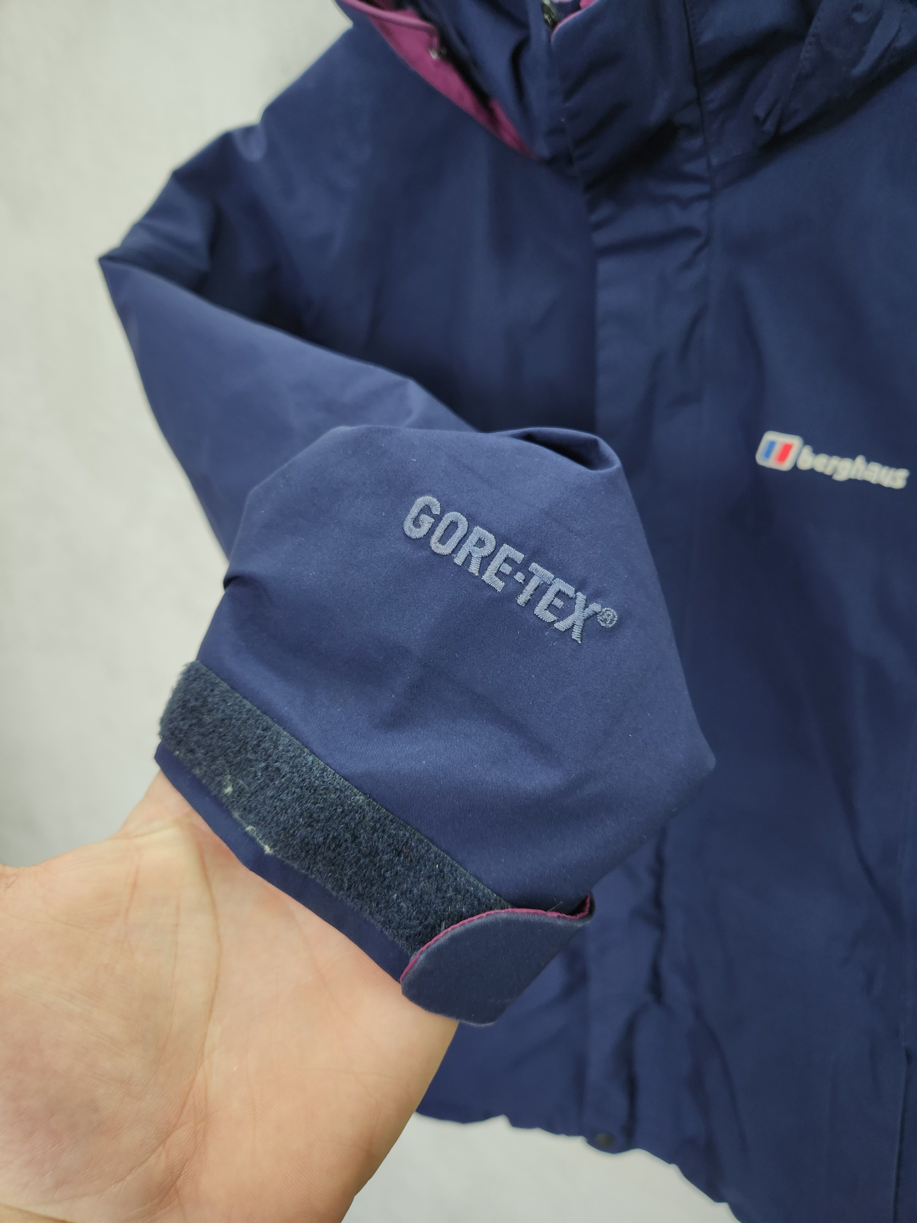 Berghaus Berghaus Purple Gore-Tex Waterproof Jacket Women S Size S / US 4 / IT 40 - 3 Thumbnail