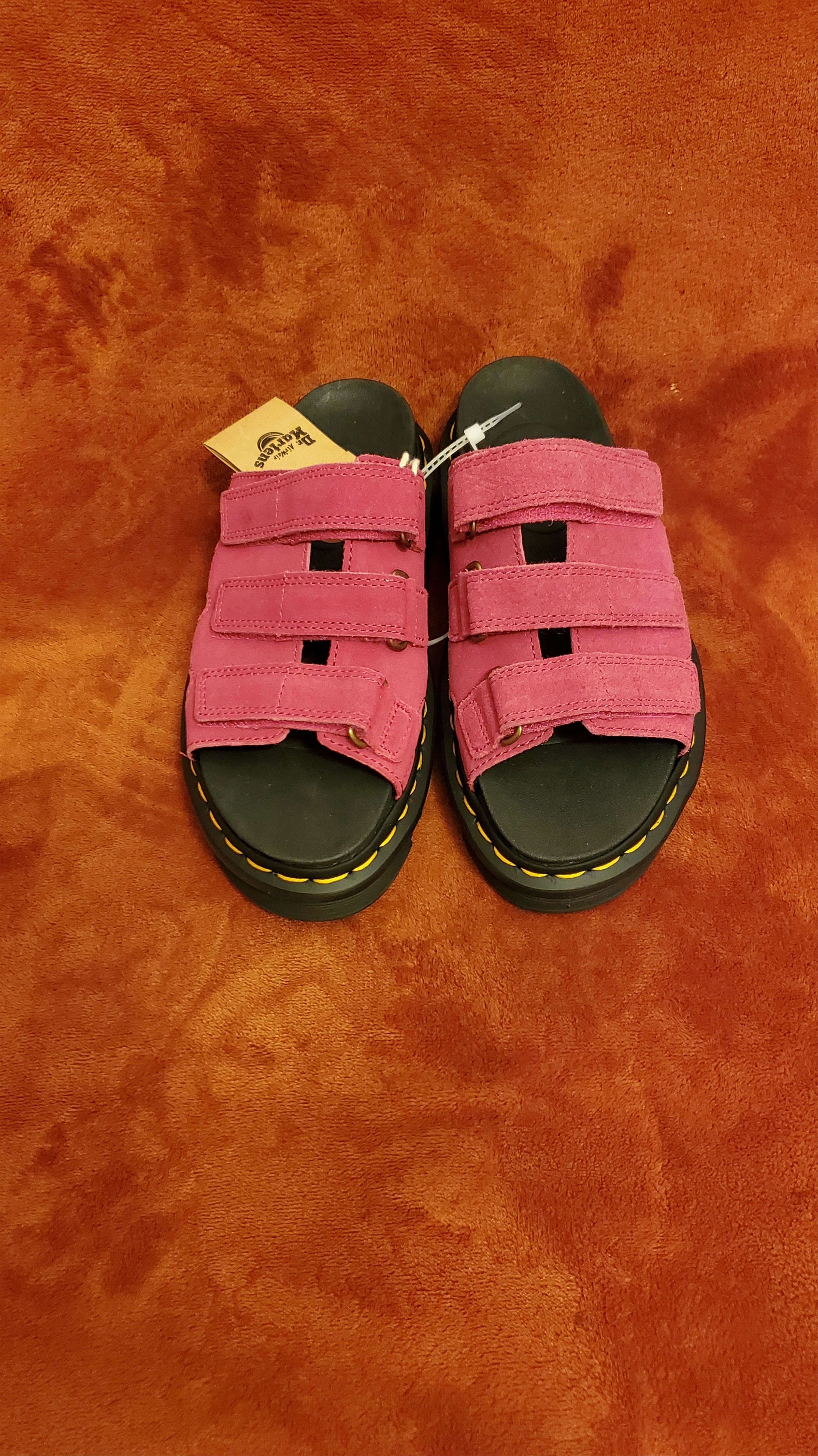Dr. Martens NEW DR MARTENS HOT PINK LEATHER PLATFORM SLIPPERS /SANDALS Size US 8 / IT 38 - 3 Thumbnail