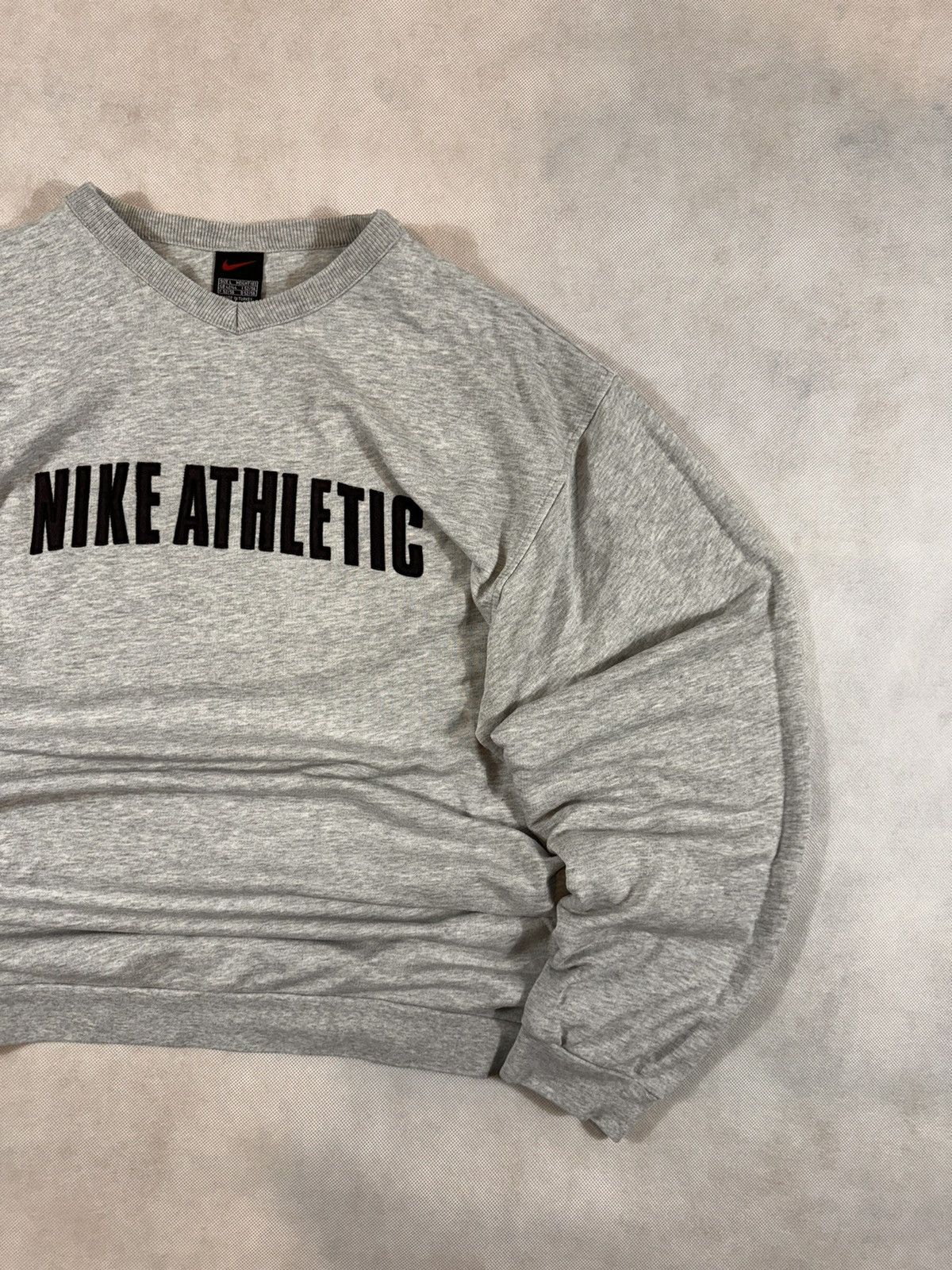 Nike × Vintage NIKE ATHLETIC VINTAGE CENTER LOGO OVERSIZE BOXY SWEATSHIRT Size US L / EU 52-54 / 3 - 3 Thumbnail