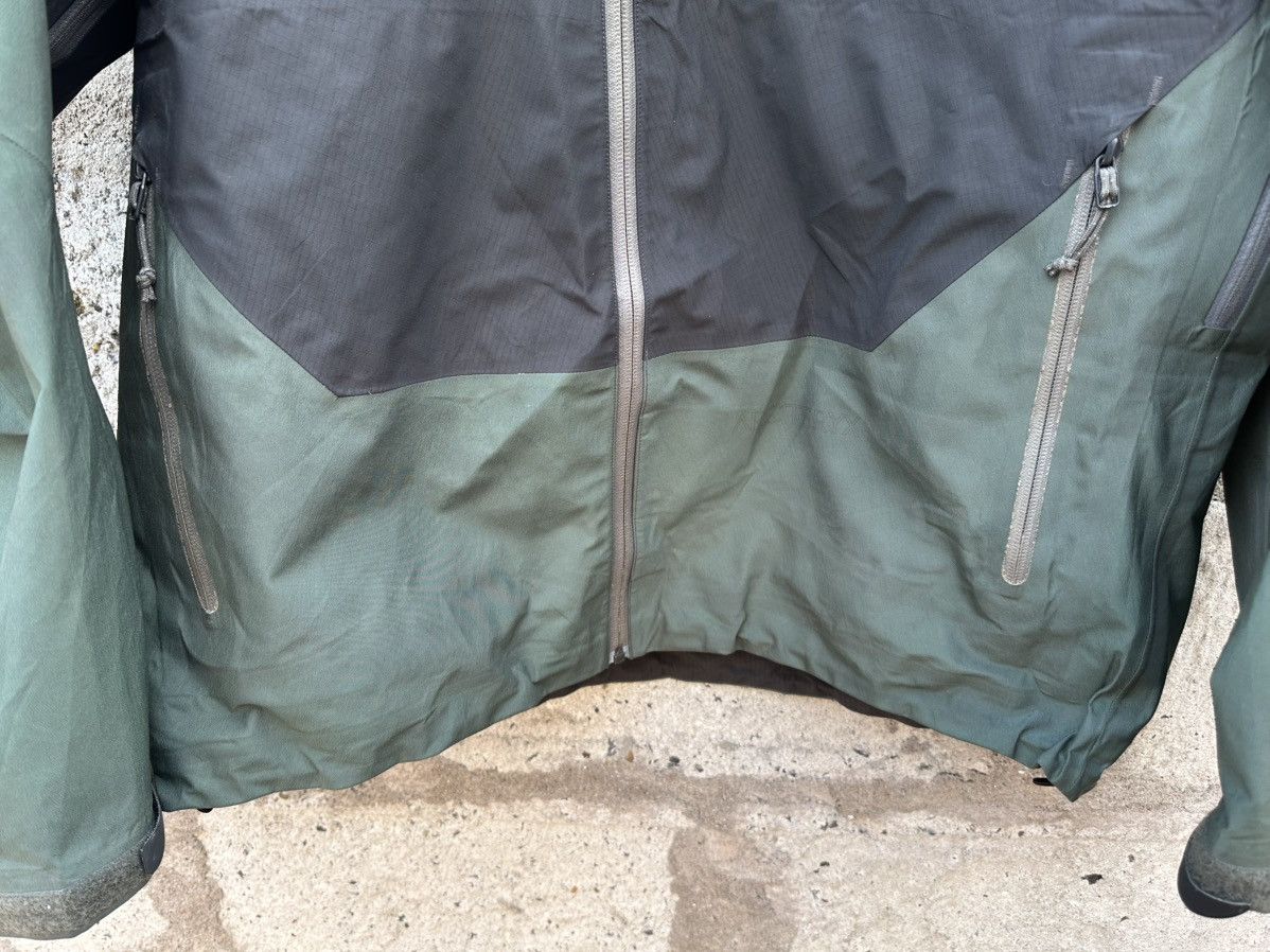 Arc'teryx × Goretex × Vintage vintage Arcteryx goretex XCR Recco Jacket Size US L / EU 52-54 / 3 - 3 Thumbnail