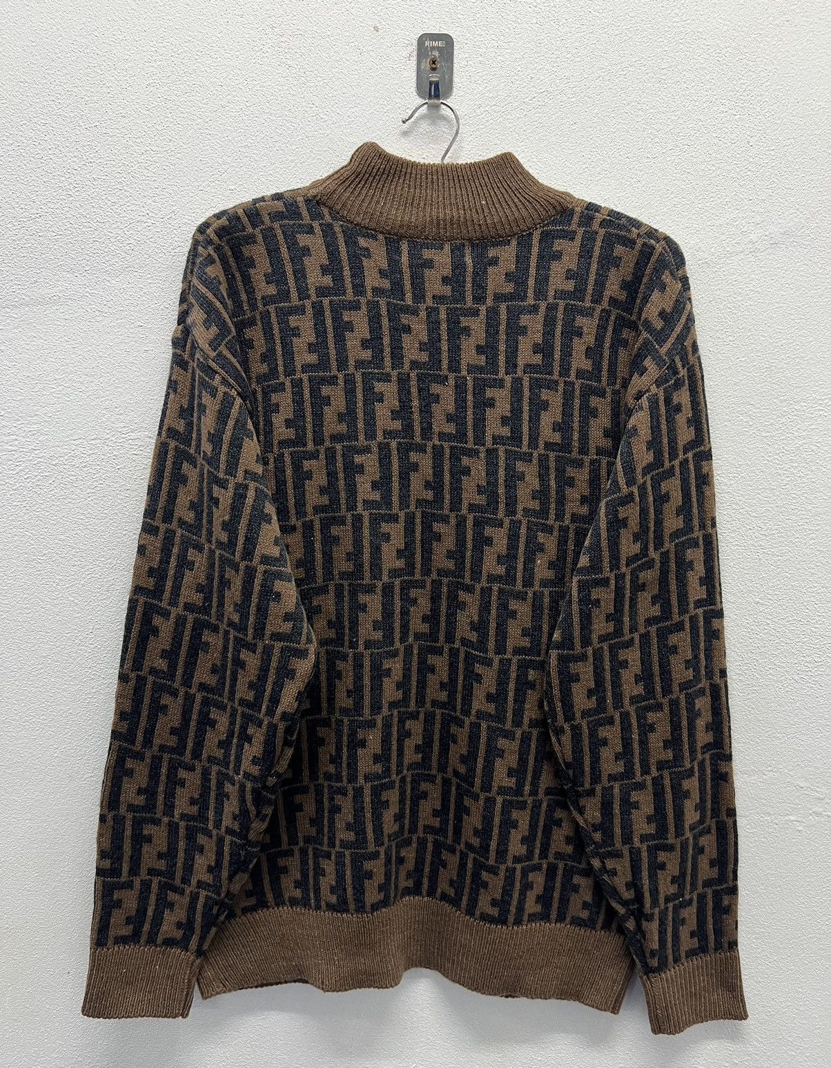 Vintage fendi sweatshirt sales
