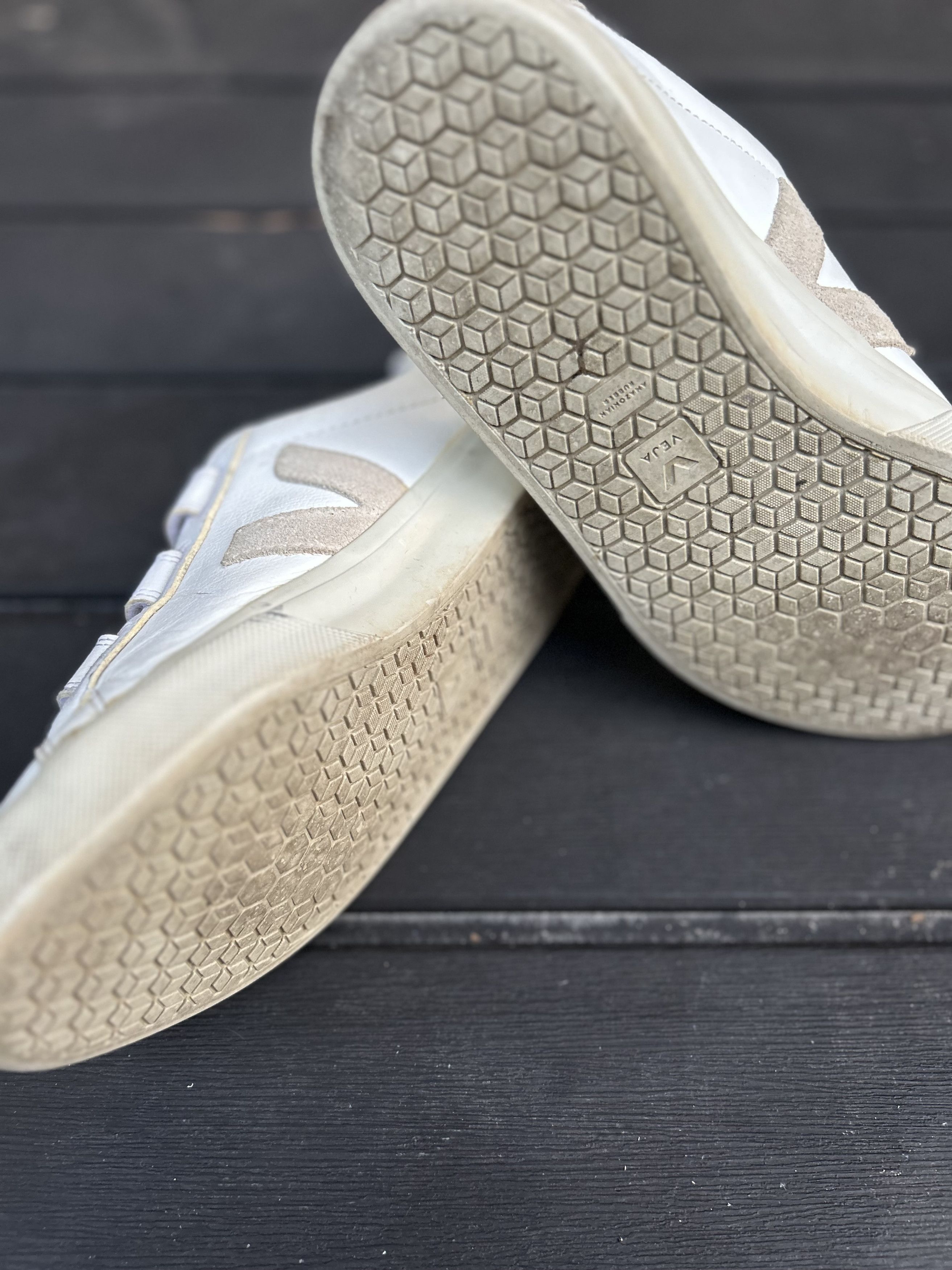 Veja VEJA RECIFE V LOCK TRIPLE STRAP WOMENS SZ 9 EU40 Size US 9 / IT 39 - 9 Thumbnail