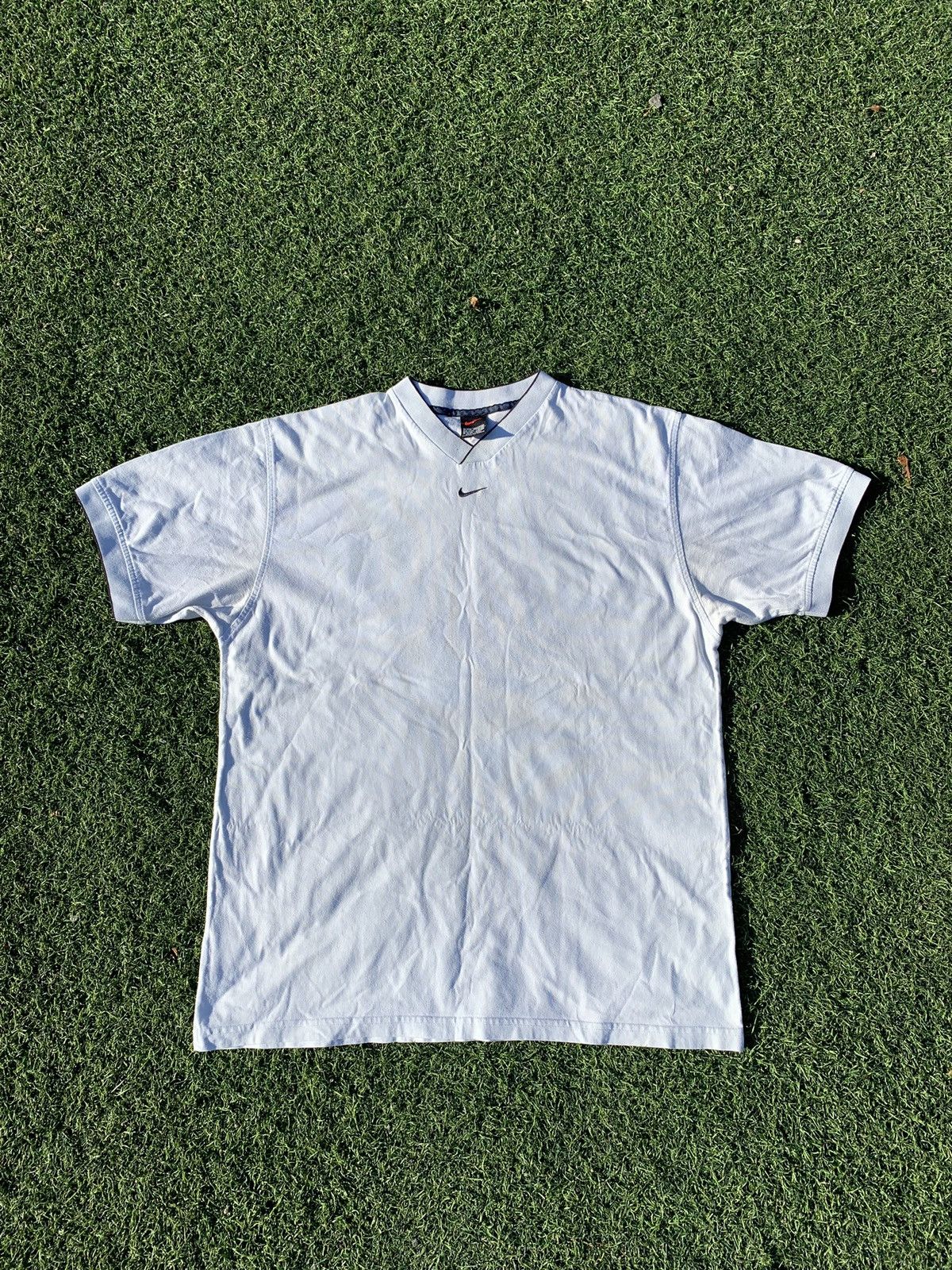 Nike × Vintage Vintage Nike Center Swoosh T-shirt Mini Logo Tee Y2K USA Size US XL / EU 56 / 4 - 2 Thumbnail