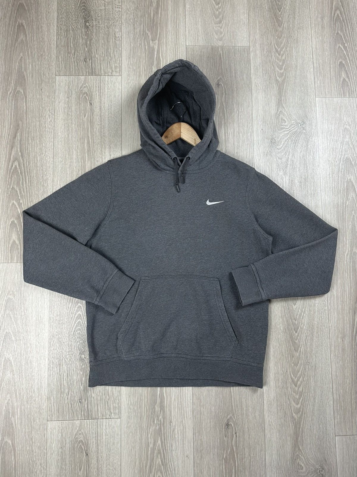 Nike Vintage Nike Hoodie Y2K Size M Small Logo Drill Size US M / EU 48-50 / 2 - 3 Thumbnail