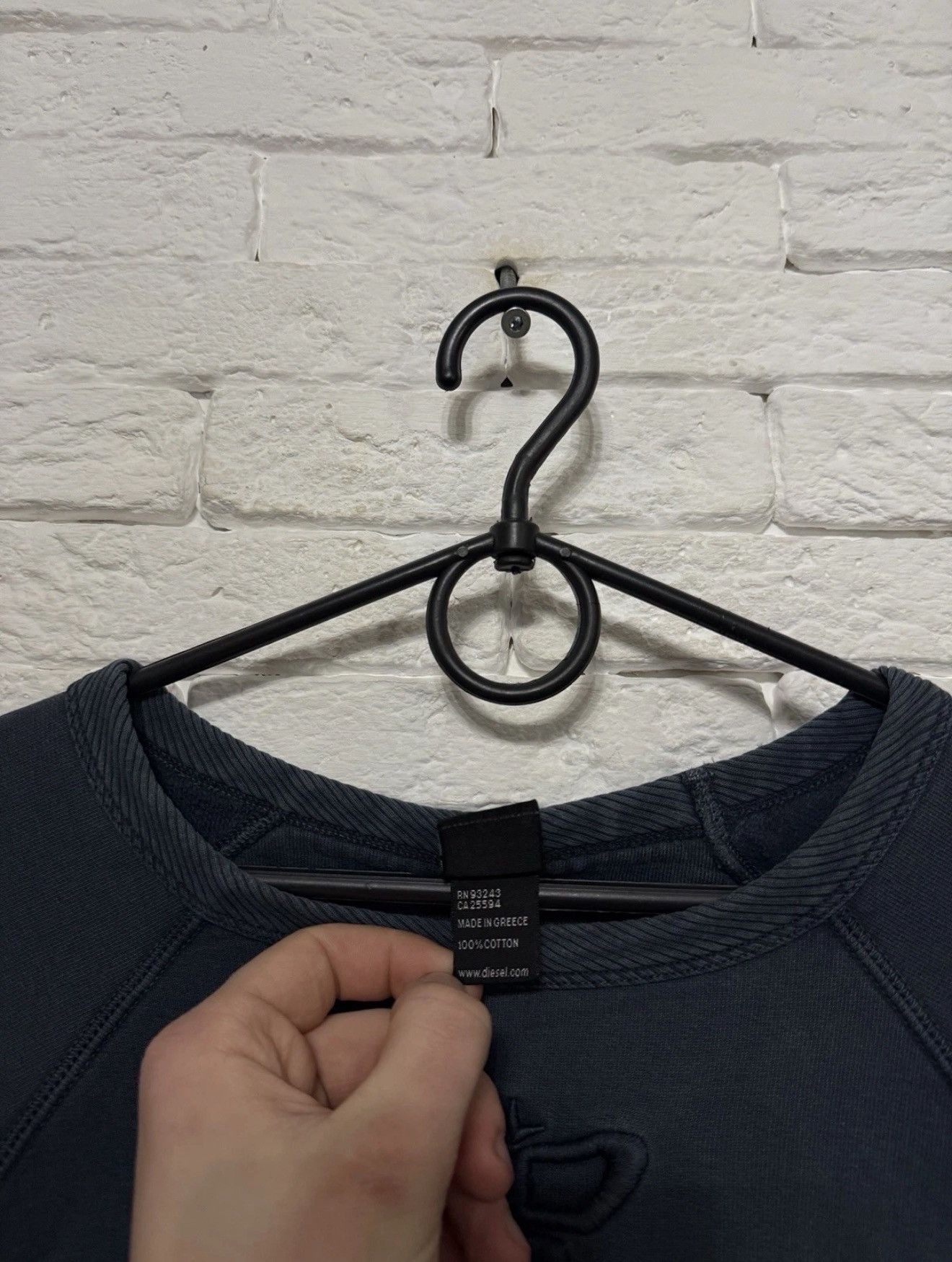 Diesel Vintage Diesel Y2K Sweatshirt Reverse Embroidered Huge Logo Size US L / EU 52-54 / 3 - 5 Thumbnail