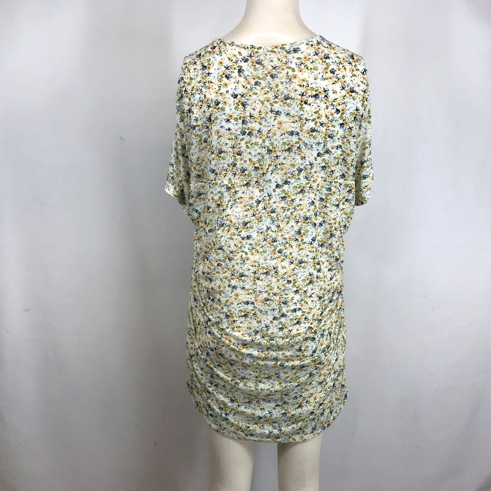 Torrid Torrid Women Yellow Floral Ruched Front Bodycon Mini Dress Size 1 Plus Short Slv Size 40" / US 18 - 5 Thumbnail