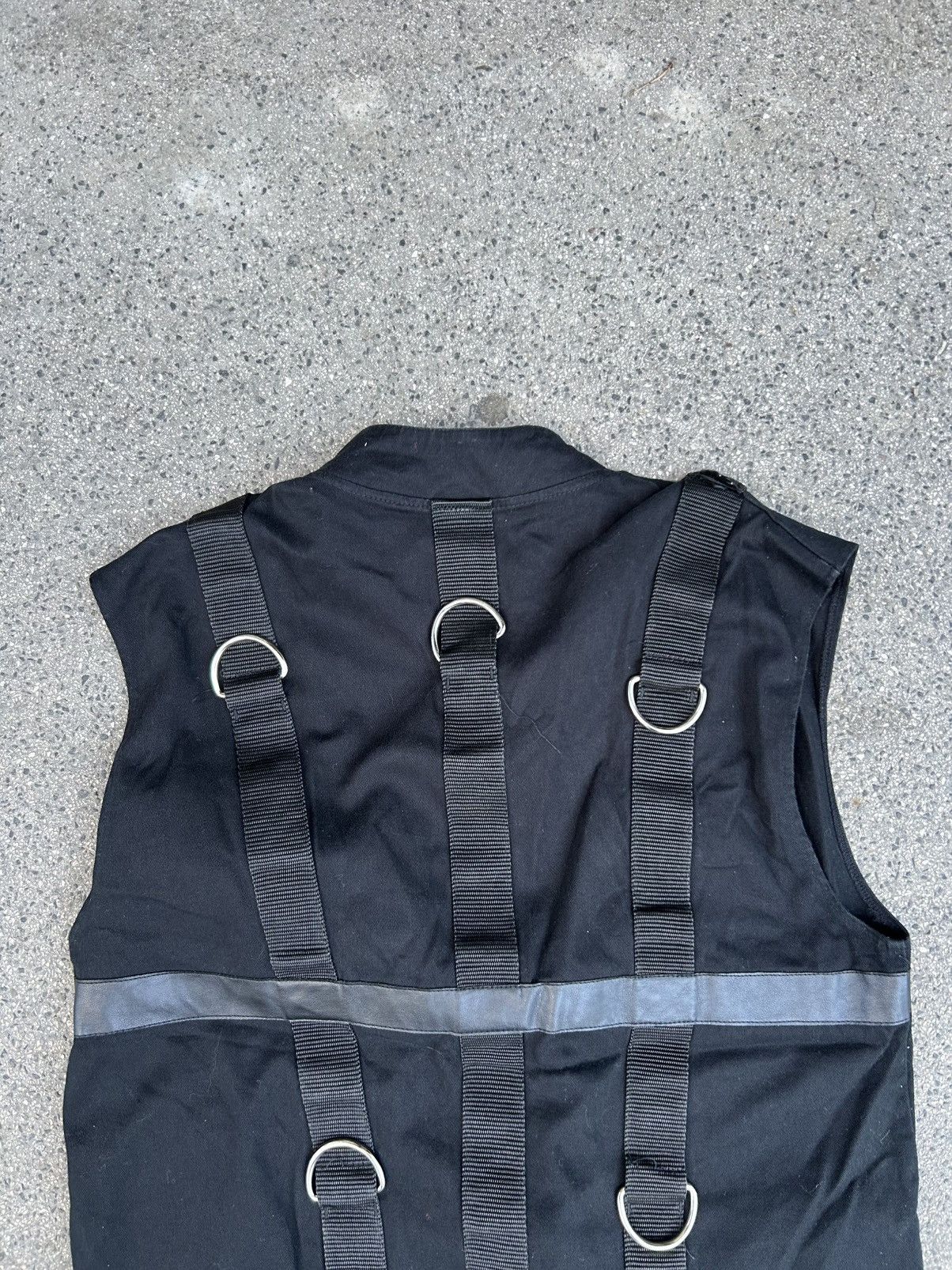Vintage Avant Garde Aderlass black Vest with belts and metal inserts Size US L / EU 52-54 / 3 - 12 Thumbnail
