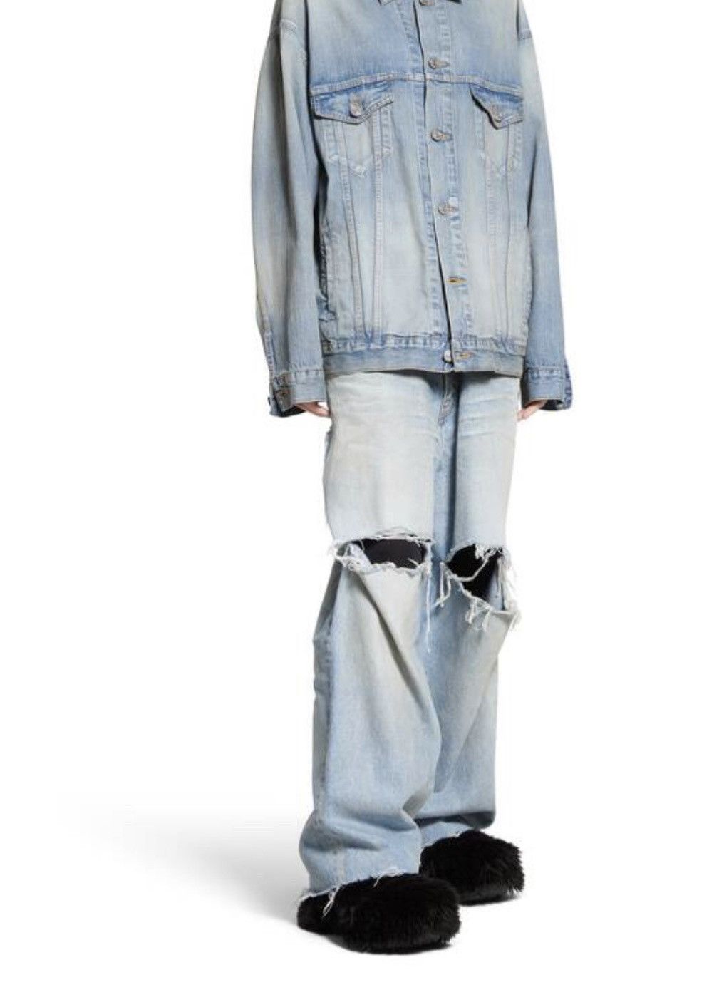 Balenciaga BALENCIAGA Destroyed Super Large Baggy Blue Jean OG size S Size US 32 / EU 48 - 23 Thumbnail