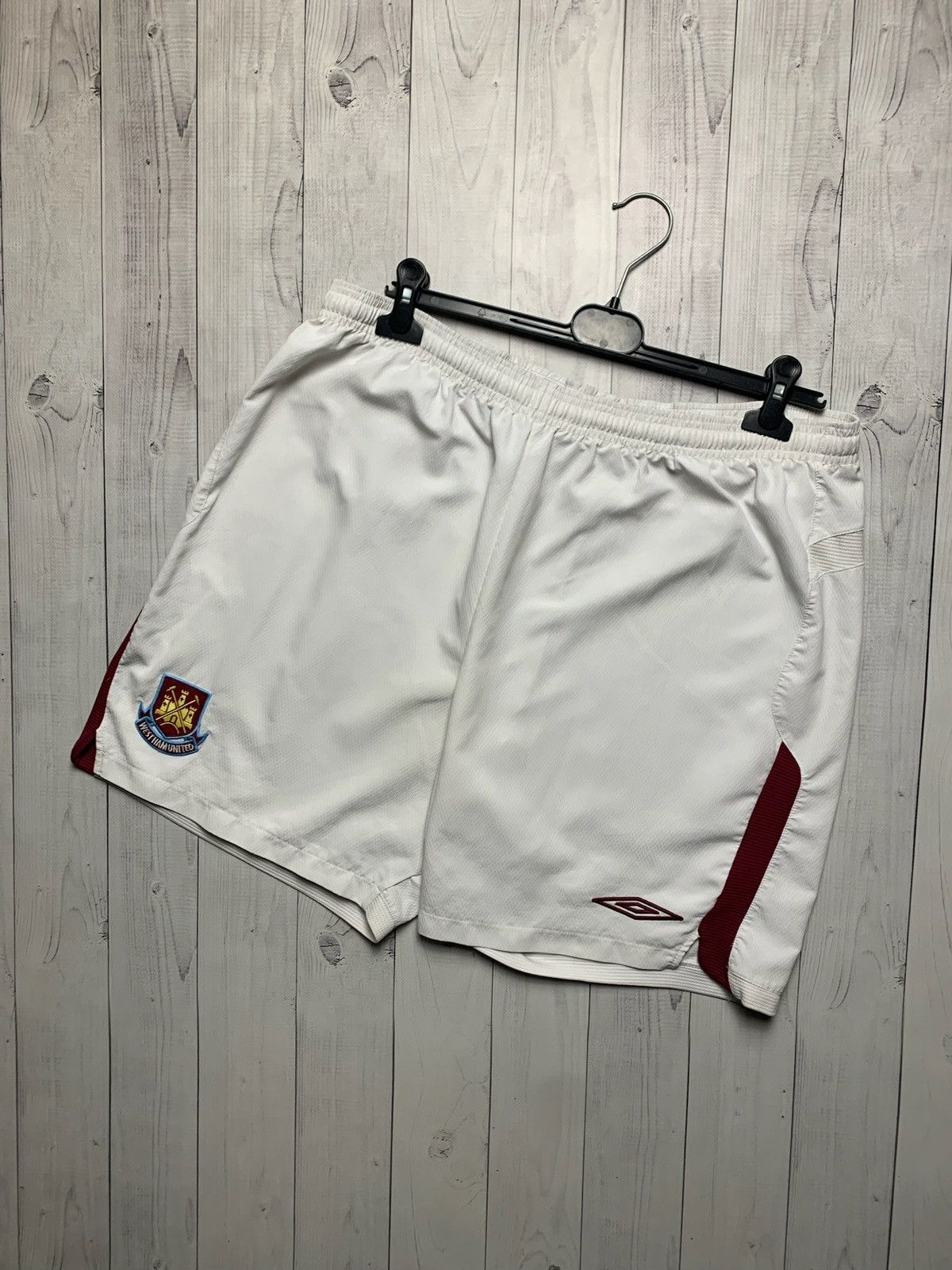 Umbro × Vintage Vintage west Ham soccer shorts Umbro size XL white Size US 36 / EU 52 - 1 Thumbnail