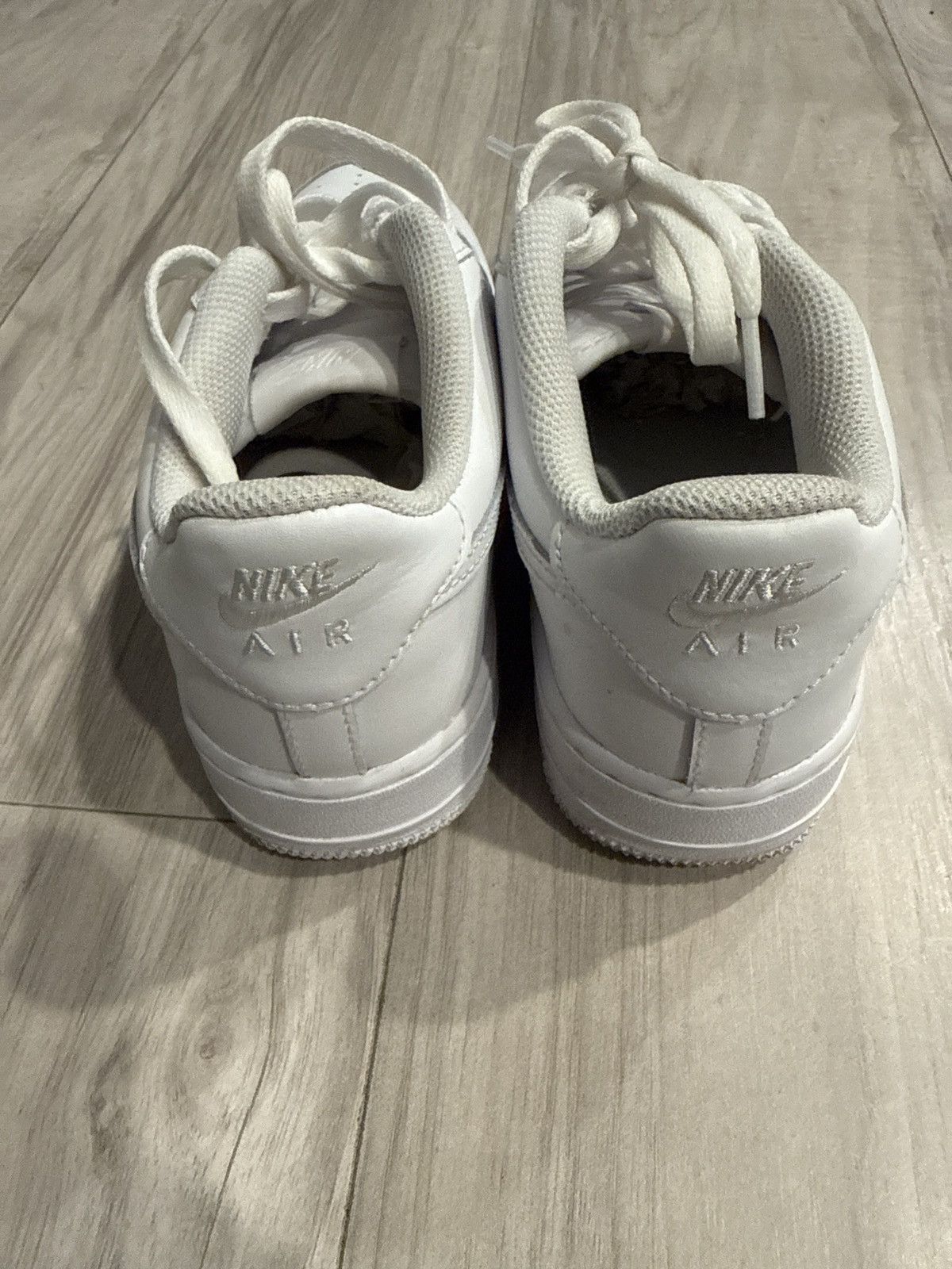 Nike Nike Air Force 1 LE Size US 6.5 / EU 39-40 - 4 Thumbnail