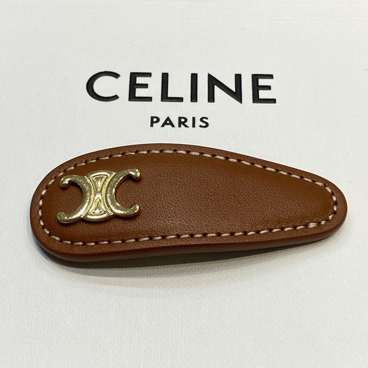 Celine CELINE Triomphe Snap Hair Clip In Calfskin TAN/GOLD Size ONE SIZE - 4 Thumbnail