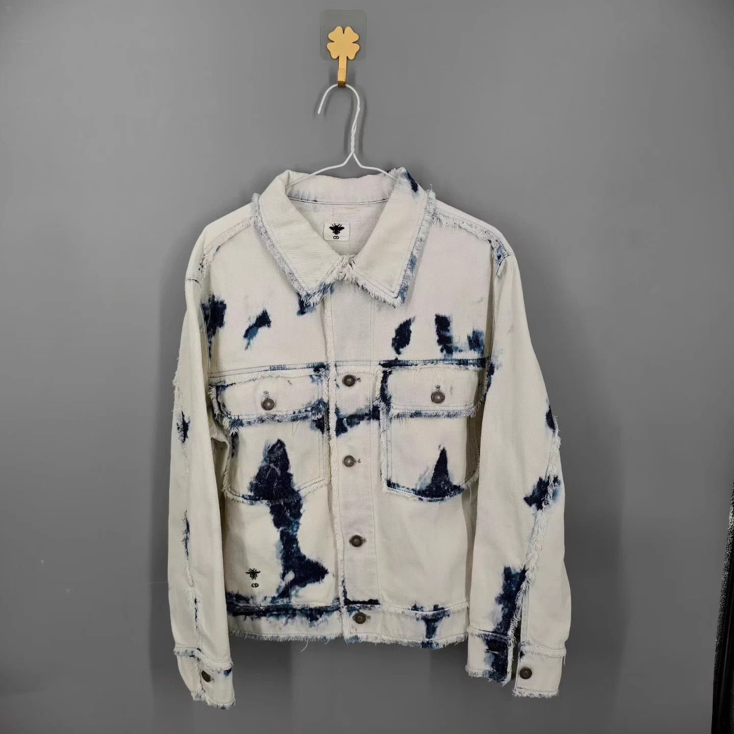 Dior Dior bee embroidered logo denim jacket Size XS / US 0-2 / IT 36-38 - 1 Thumbnail