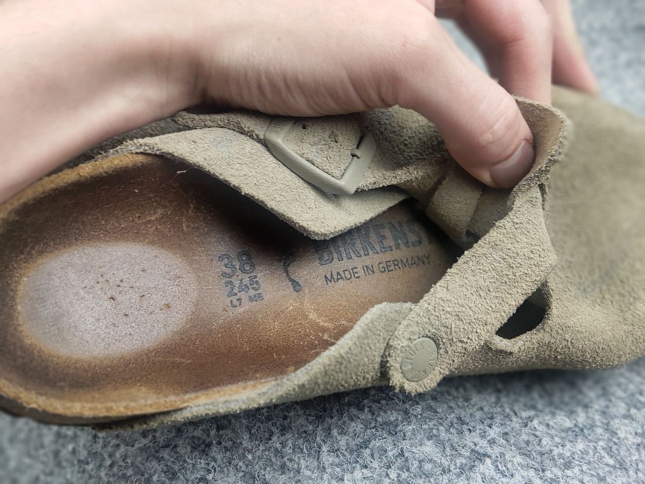 Birkenstock Vintage Birkenstock boston soft leather taupe sandal Shoes Size US 8 / IT 38 - 16 Thumbnail