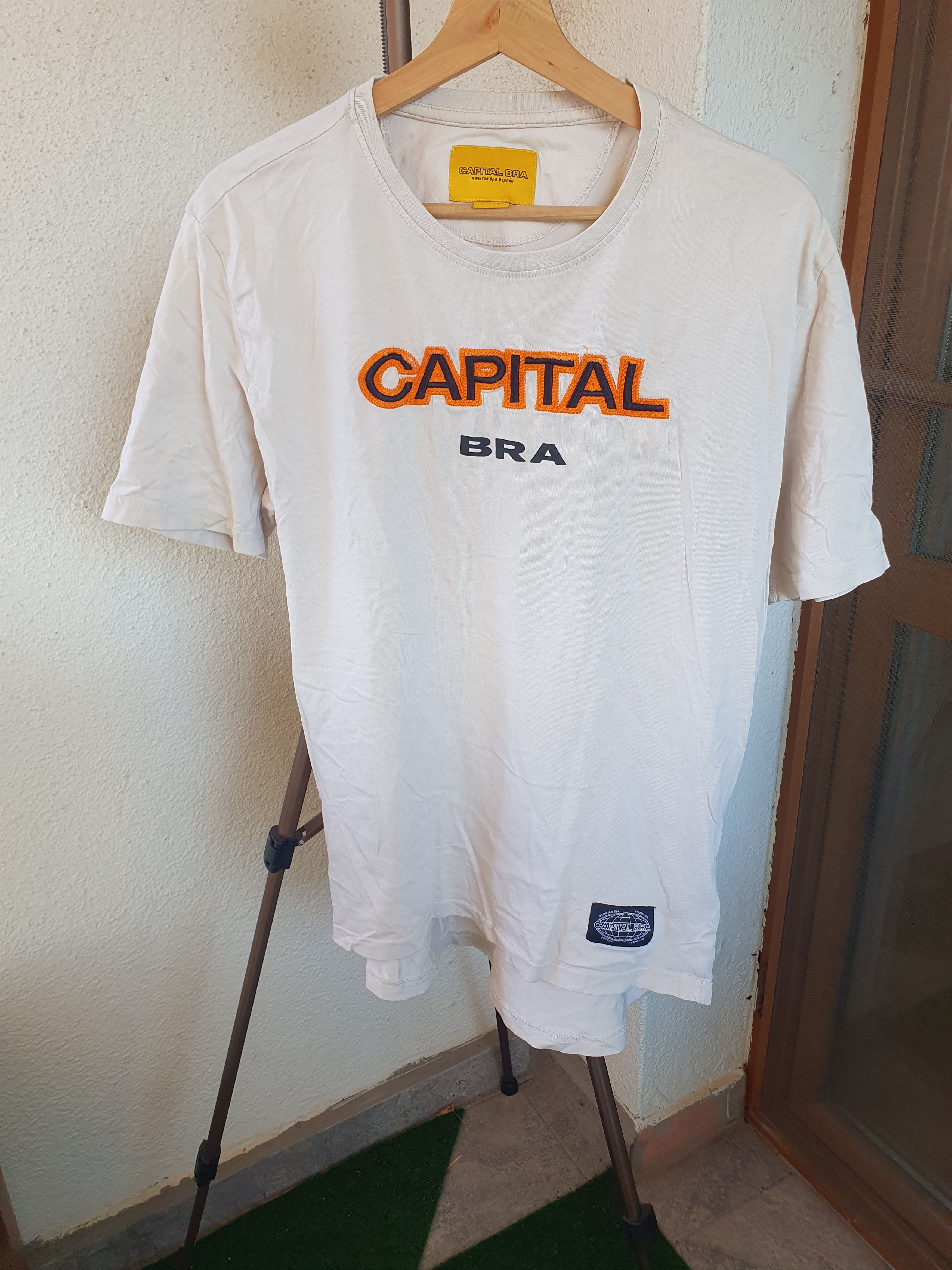 Other Capital Bra Berlin Streetwear t-shirt sz M Size US M / EU 48-50 / 2 - 1 Thumbnail