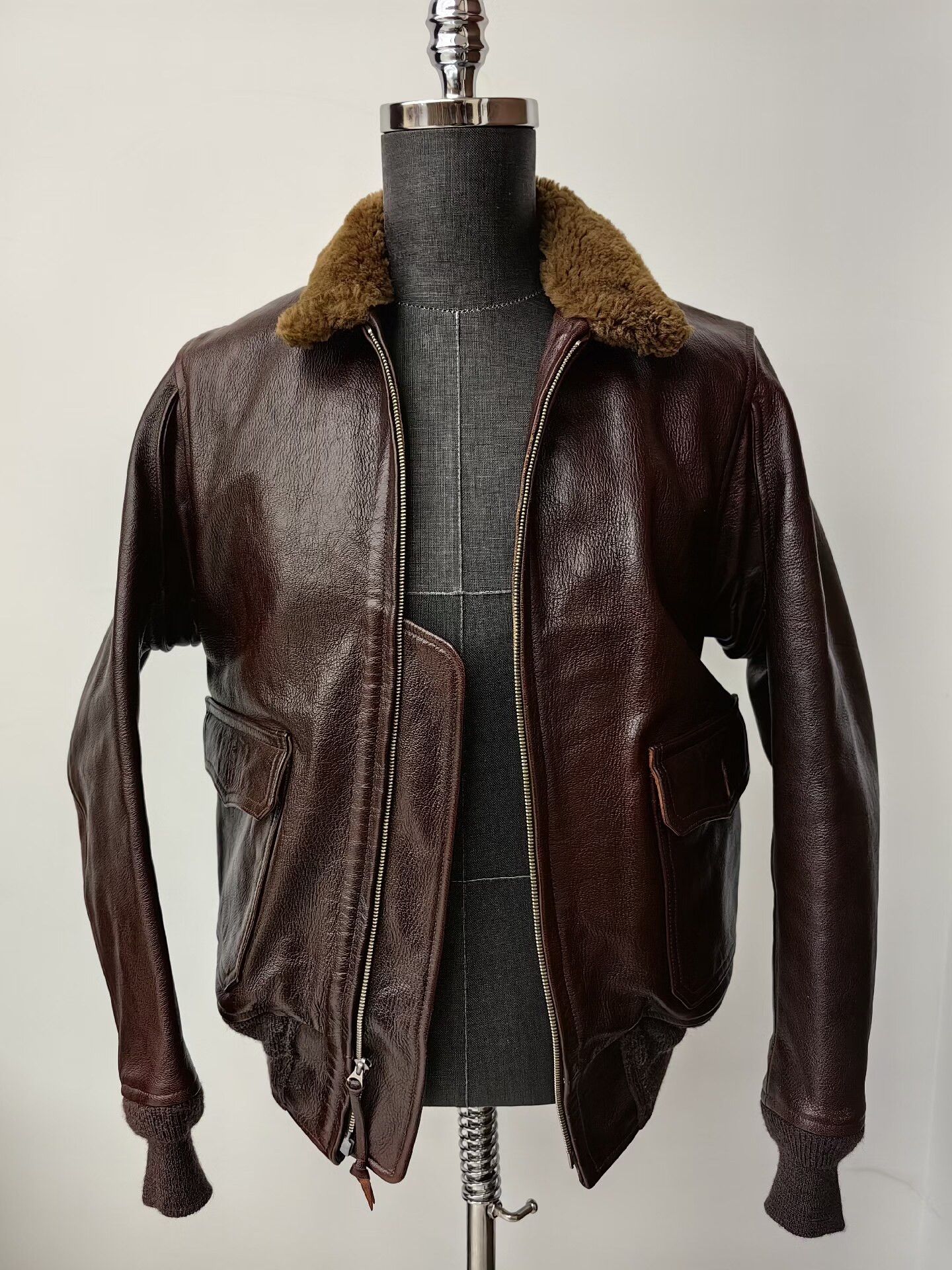 The Real McCoy's real mccoys leather flight jacket m422a Size US L / EU 52-54 / 3 - 1 Thumbnail