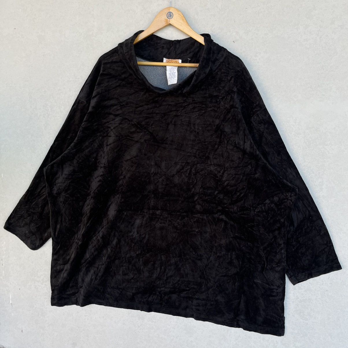 Other Vintage Roam Black Velvet Top With A Relaxed Fit Size XL Size XXL / US 16-18 / IT 52-54 - 2 Thumbnail