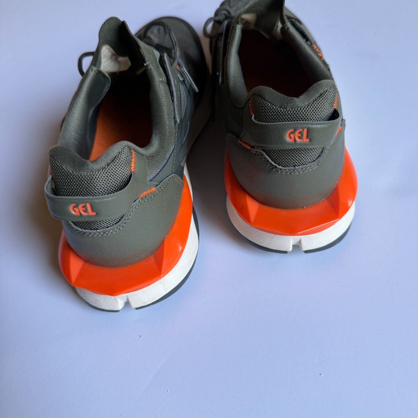 Asics ASICS GEL-Lyte XXX Green Orange Running Shoes - 1021A263 Size US 11 / EU 44 - 4 Thumbnail