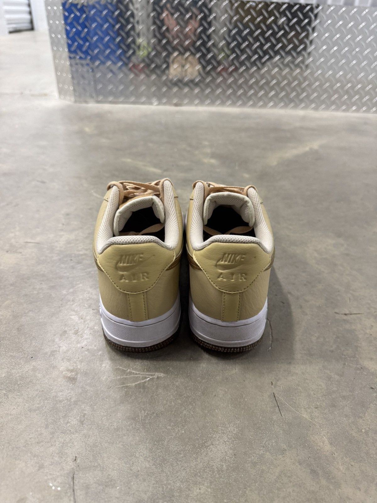 Nike Nike Air Force 1 Low LV8 Inspected By Swoosh Size 10 Size US 10 / EU 43 - 5 Thumbnail