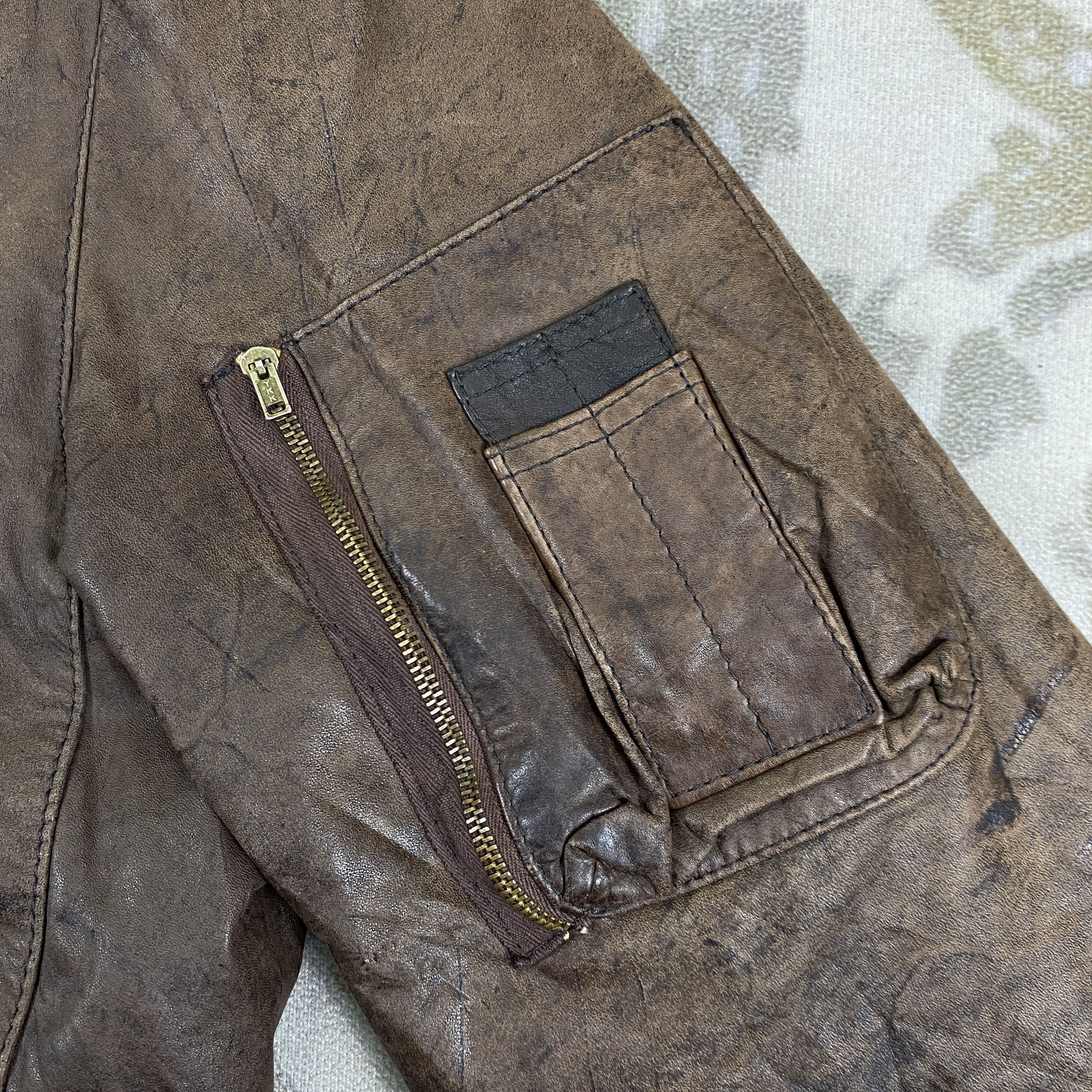 Avirex Vintage Dog Fight Leather Jacket- J423 Size US M / EU 48-50 / 2 - 10 Thumbnail