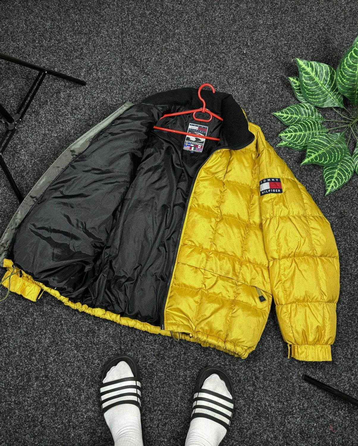Tommy Hilfiger × Vintage TOMMY HILFIGER PUFFER OUTDOORS Size US L / EU 52-54 / 3 - 16 Thumbnail