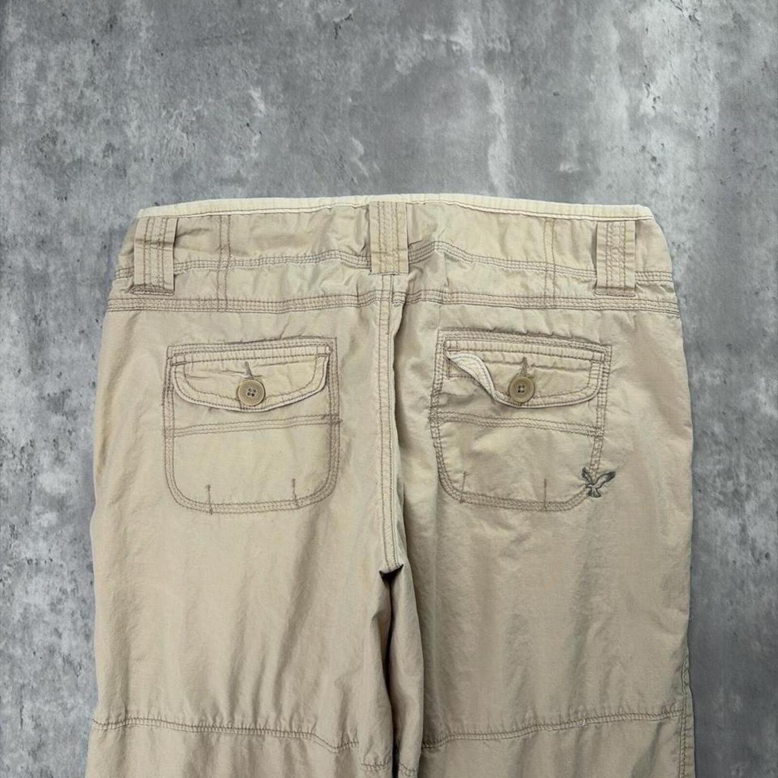 American Eagle Outfitters Y2K Beige American Eagle Grunge Gothic Capri Shorts Size 27" / US 4 / IT 40 - 3 Thumbnail