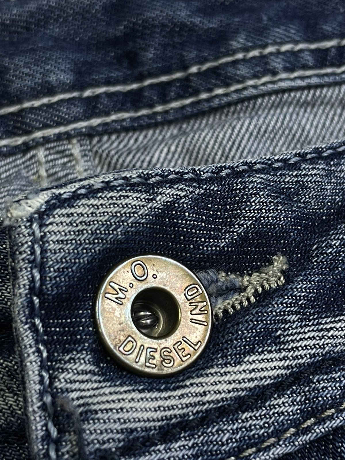 Diesel Diesel Y2K Distressed Denim Jeans 00’s Fabric Fade RARE Size US 34 / EU 50 - 9 Thumbnail