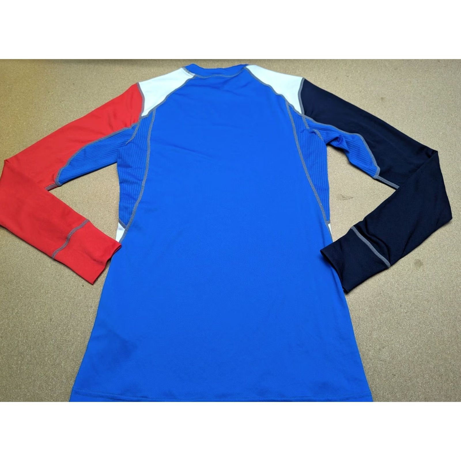 Vintage Bjorn Daehlie Base Layer Shirt Womens Size M Ski Sport Dry Thermal Ladies Size M / US 6-8 / IT 42-44 - 2 Thumbnail