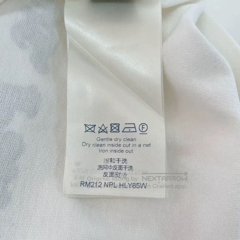 Louis Vuitton Louis Vuitton Old Flower White Letter T-Shirt Size US S / EU 44-46 / 1 - 8 Thumbnail